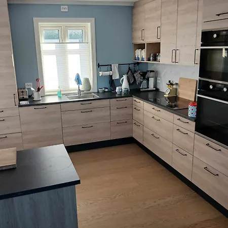 Semesterbostad Lind 046 - 6 Voksne 2 Barn